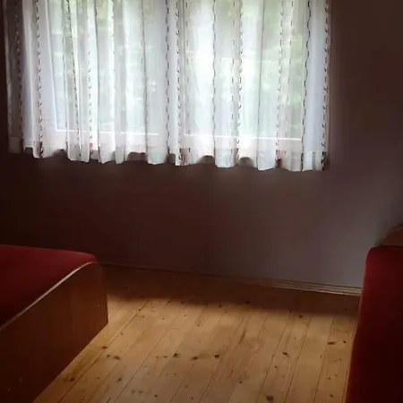 Na Skraju Lasu Pieczonki